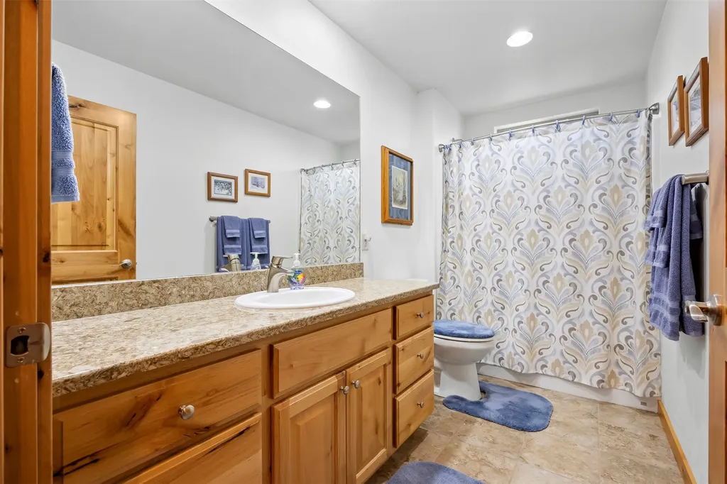 38 Black Hawk Lane Stevensville MT 59870