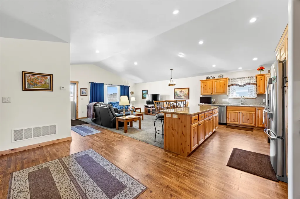 38 Black Hawk Lane Stevensville MT 59870