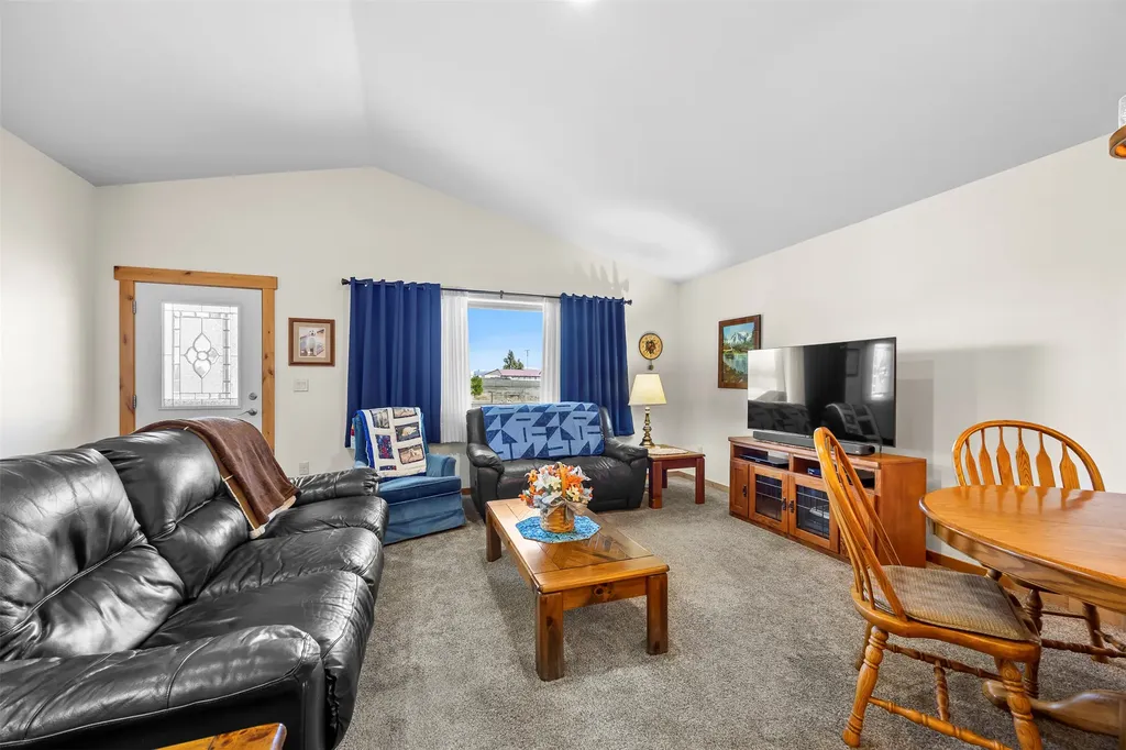 38 Black Hawk Lane Stevensville MT 59870