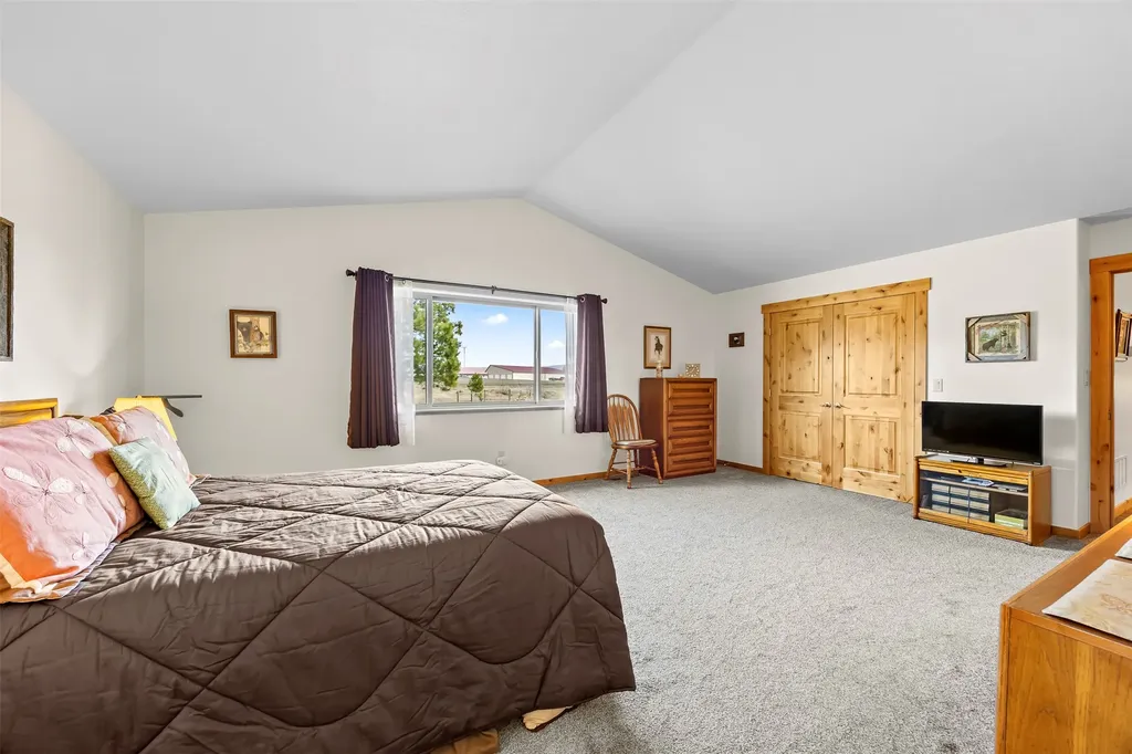 38 Black Hawk Lane Stevensville MT 59870