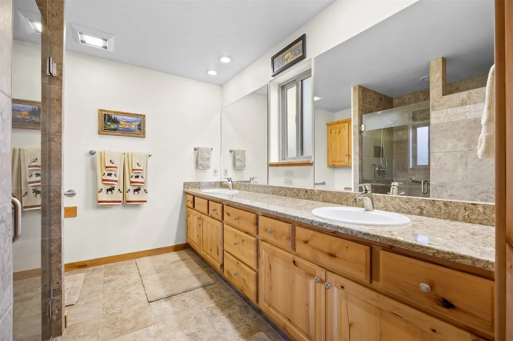 38 Black Hawk Lane Stevensville MT 59870