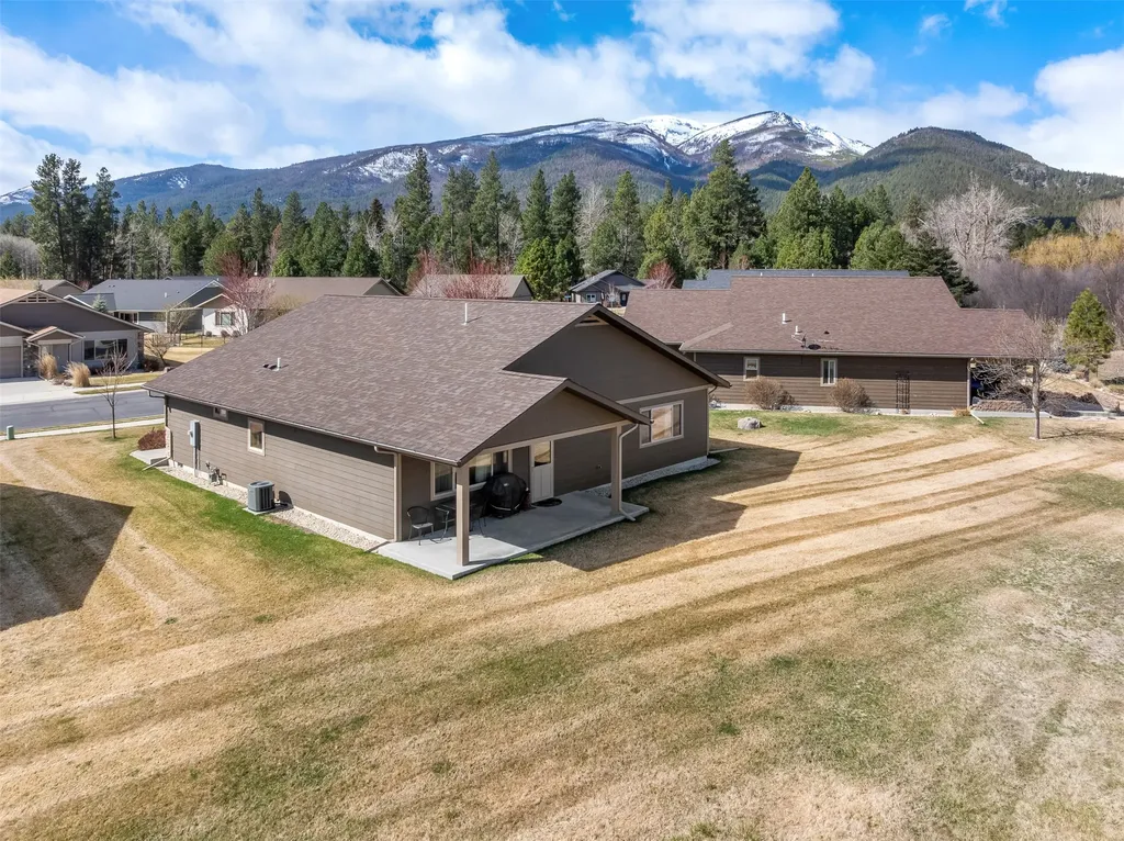 38 Black Hawk Lane Stevensville MT 59870