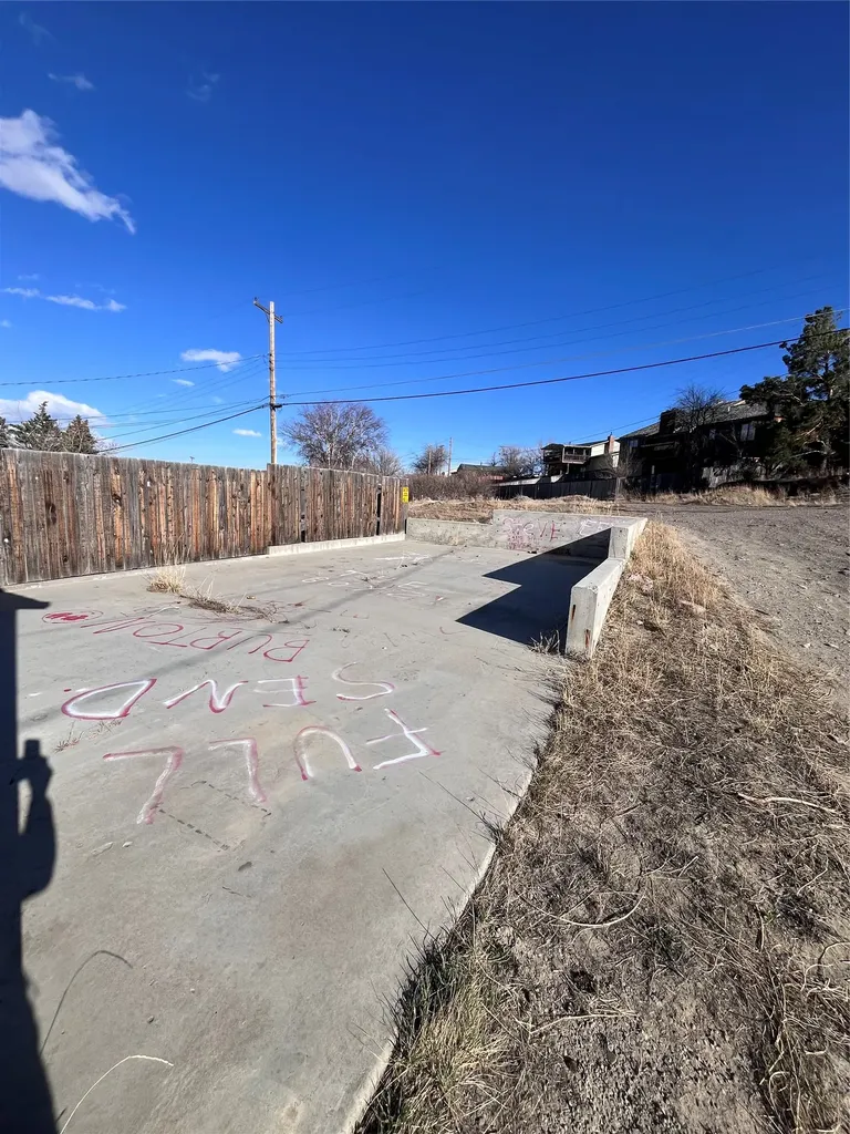 33 10th Avenue SE Cut Bank MT 59427