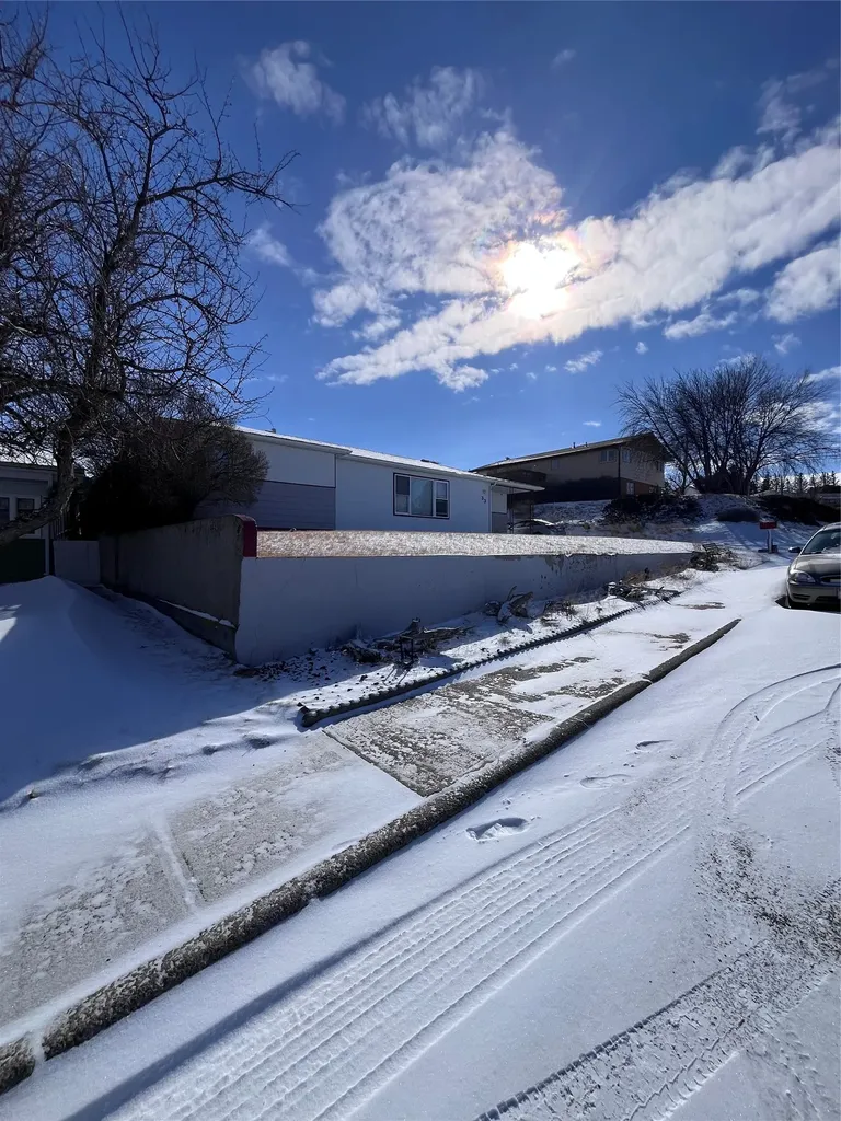 33 10th Avenue SE Cut Bank MT 59427