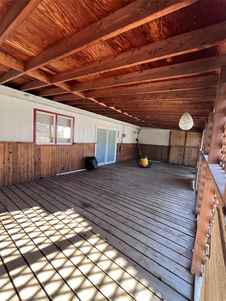 33 10th Avenue SE Cut Bank MT 59427