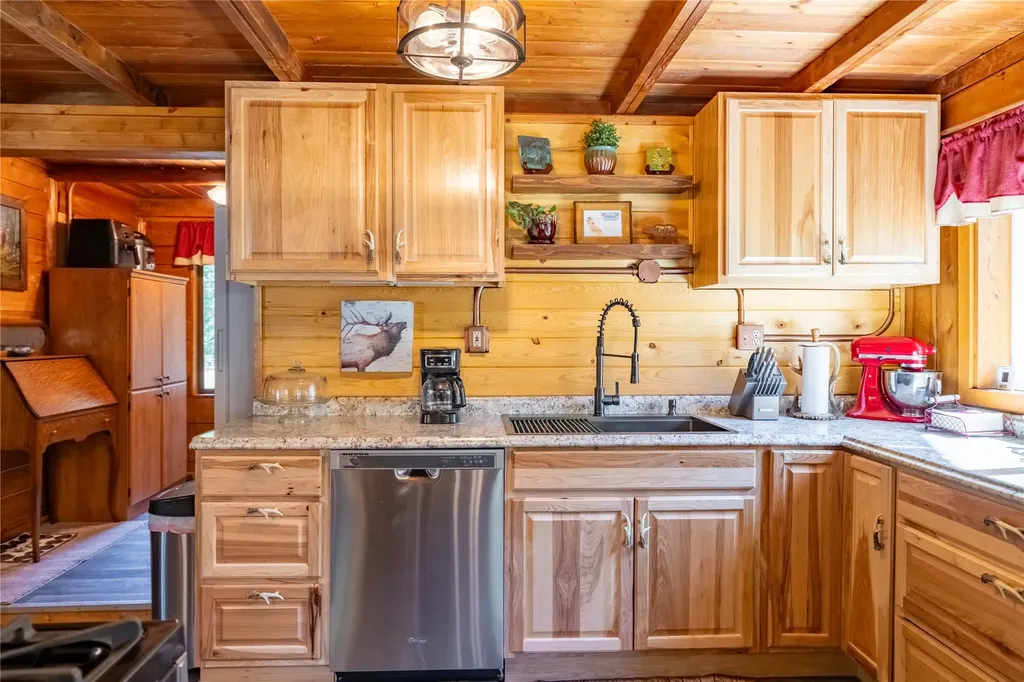 140 Saddle Creek Road Troy MT 59935