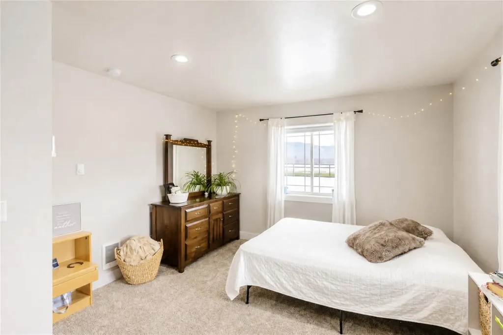 143 Diehl Ranch Road Plains MT 59859