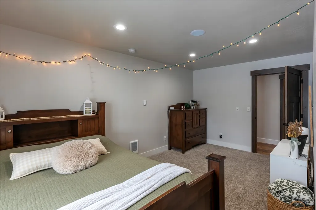 143 Diehl Ranch Road Plains MT 59859