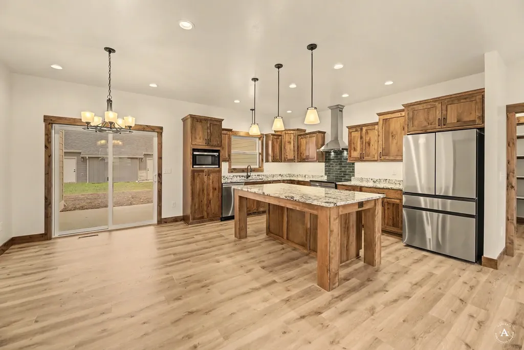 3833 Sprangletop Lane Helena MT 59602