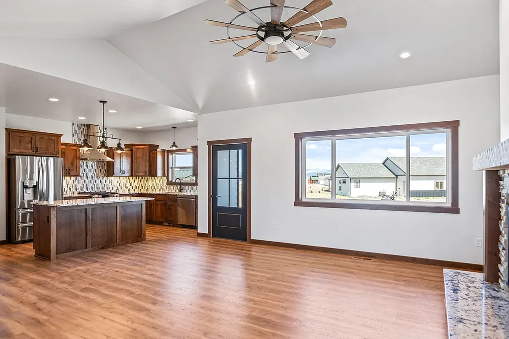 3833 Sprangletop Lane Helena MT 59602