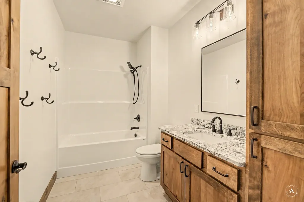 3833 Sprangletop Lane Helena MT 59602
