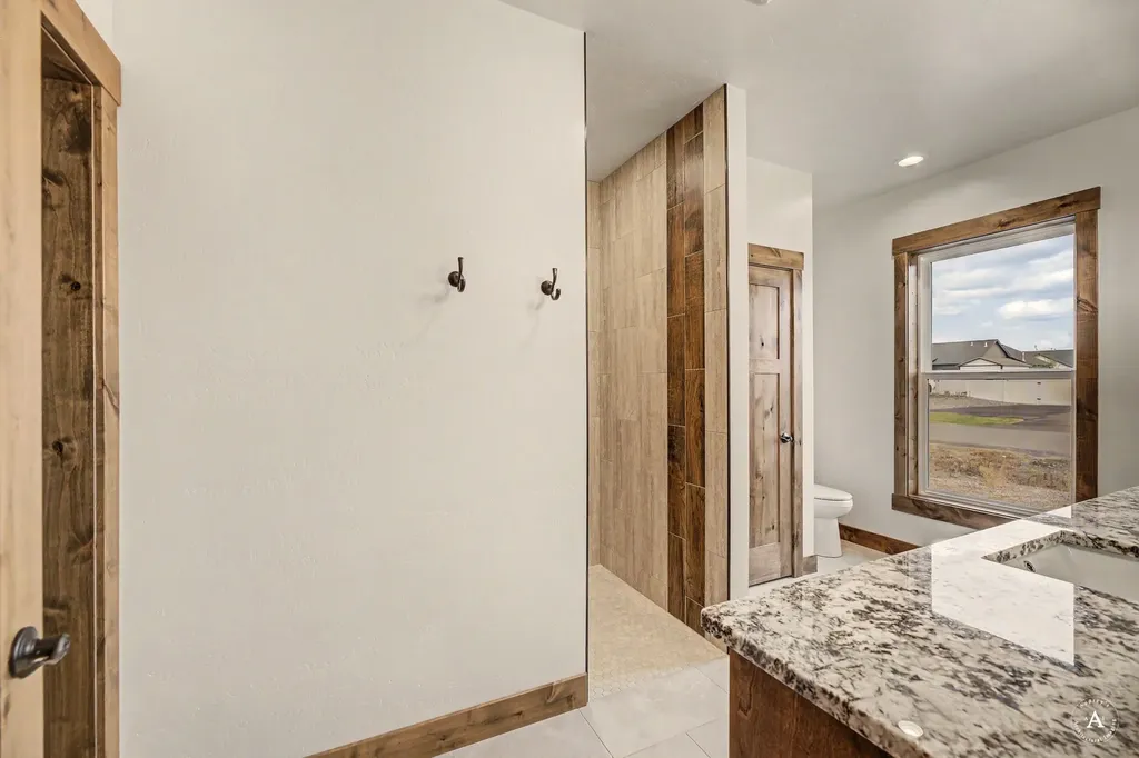 3833 Sprangletop Lane Helena MT 59602