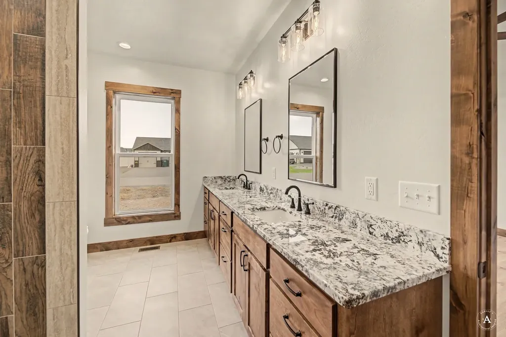 3833 Sprangletop Lane Helena MT 59602
