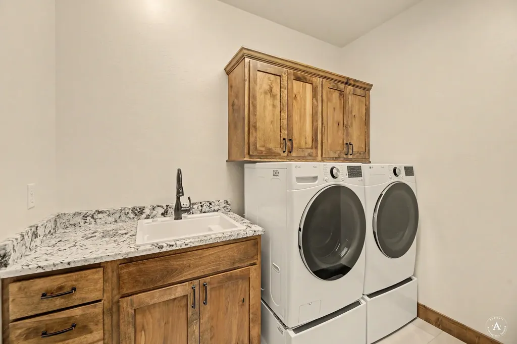 3833 Sprangletop Lane Helena MT 59602