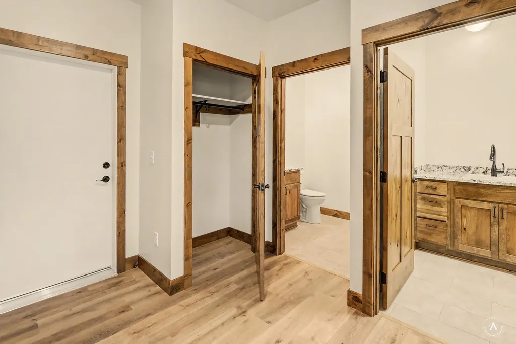 3833 Sprangletop Lane Helena MT 59602