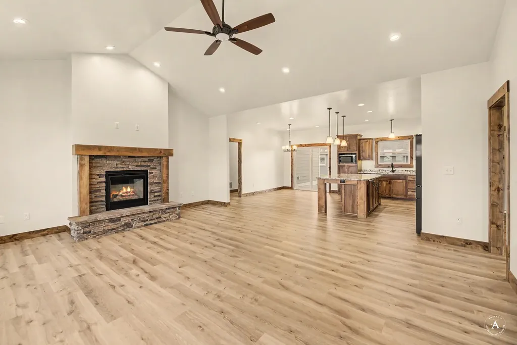 3833 Sprangletop Lane Helena MT 59602