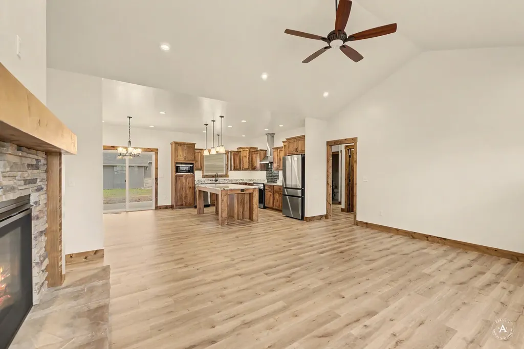 3833 Sprangletop Lane Helena MT 59602