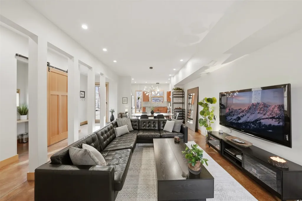 309 N Black Avenue Bozeman MT 59715