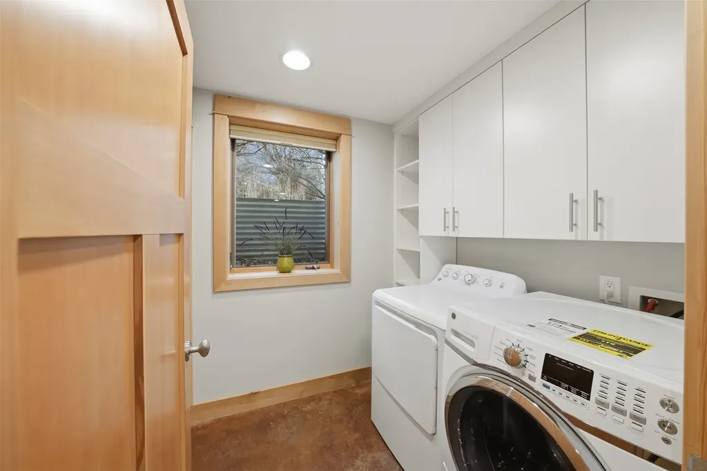 309 N Black Avenue Bozeman MT 59715