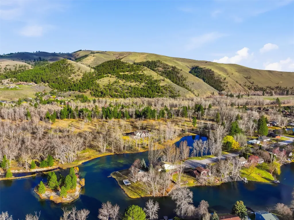 10840 Red Fox Court Lolo MT 59847