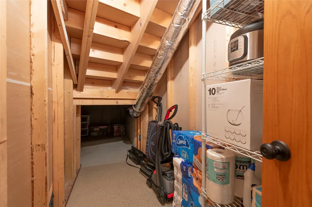 16 Evergreen Court Clancy MT 59634