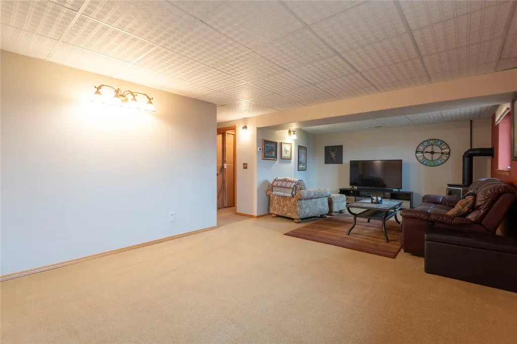 16 Evergreen Court Clancy MT 59634