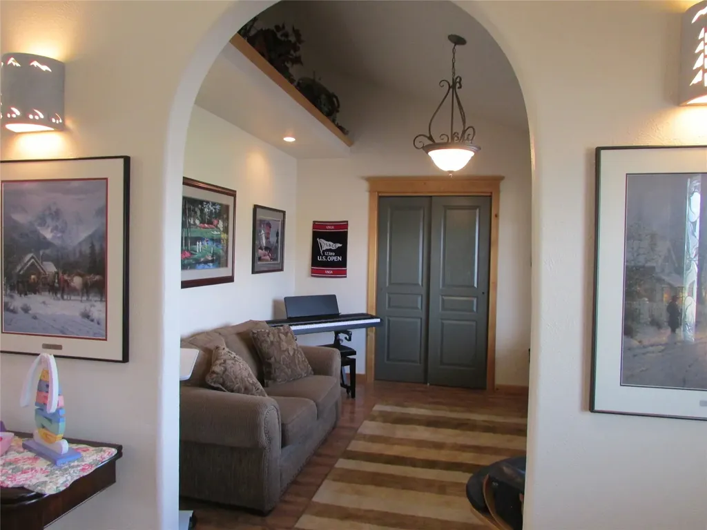 455 Clearview Drive Corvallis MT 59828