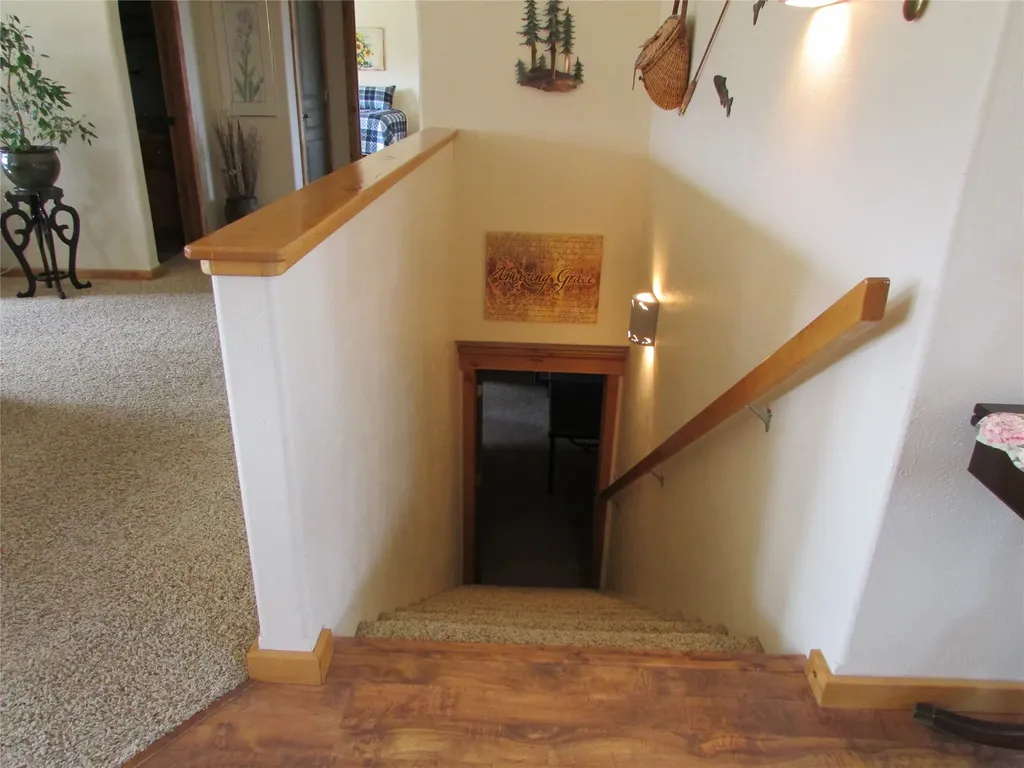 455 Clearview Drive Corvallis MT 59828