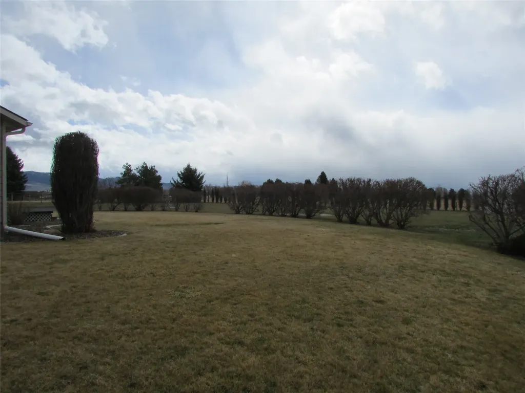 455 Clearview Drive Corvallis MT 59828
