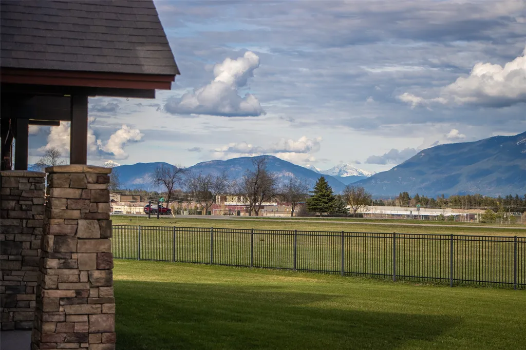 129 Meadow Vista Loop Kalispell MT 59901