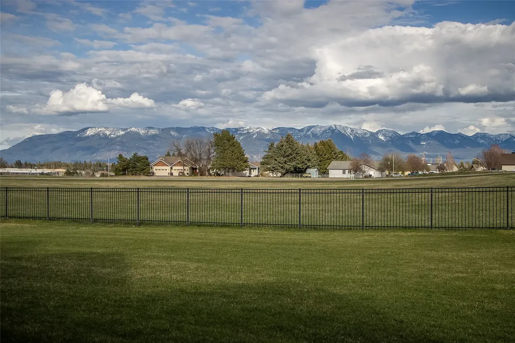 129 Meadow Vista Loop Kalispell MT 59901