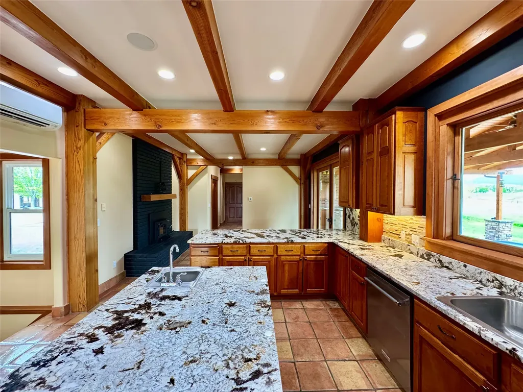 444 Windwalker Trail Stevensville MT 59870