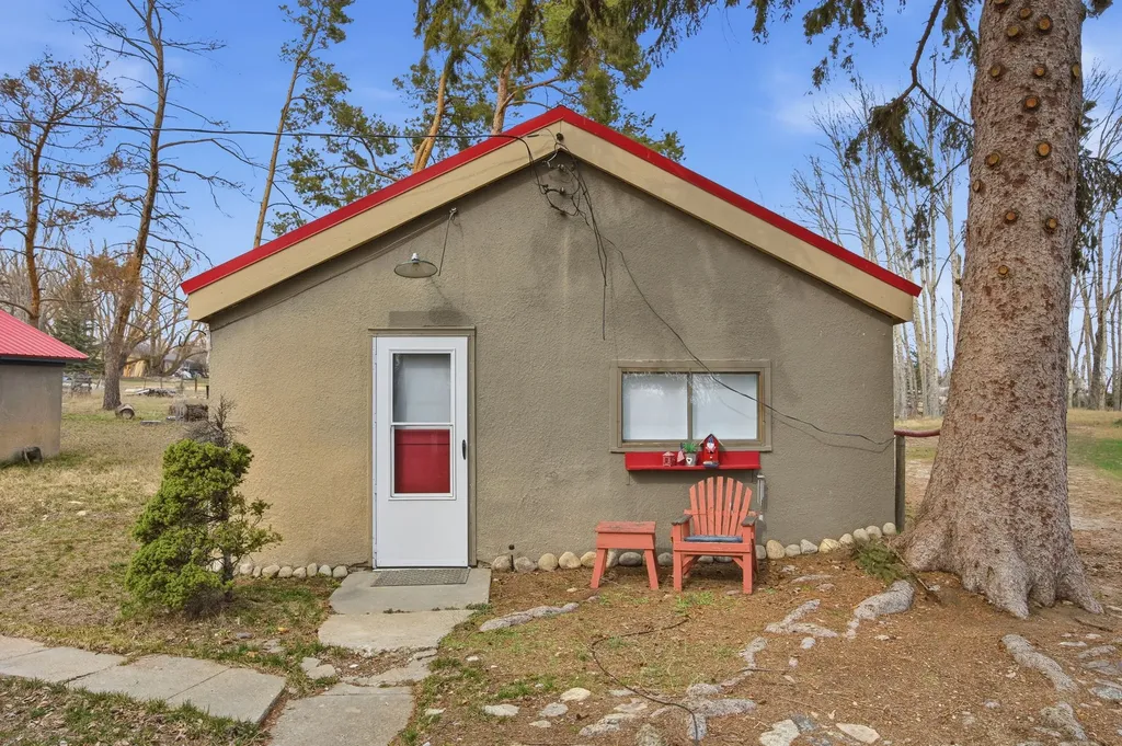 115 Ricketts Road Hamilton MT 59840
