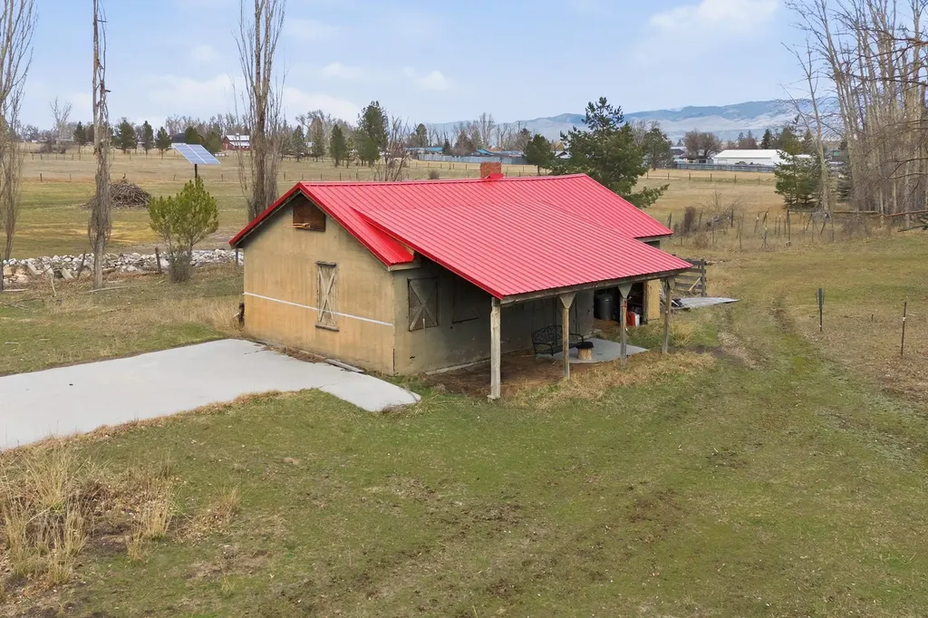 115 Ricketts Road Hamilton MT 59840