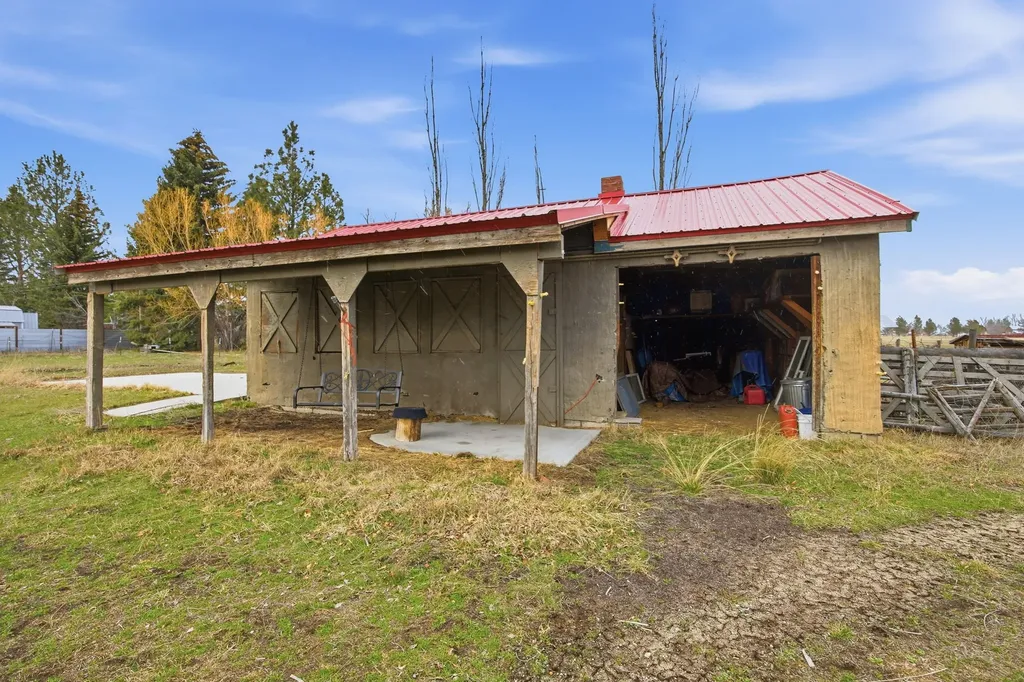 115 Ricketts Road Hamilton MT 59840
