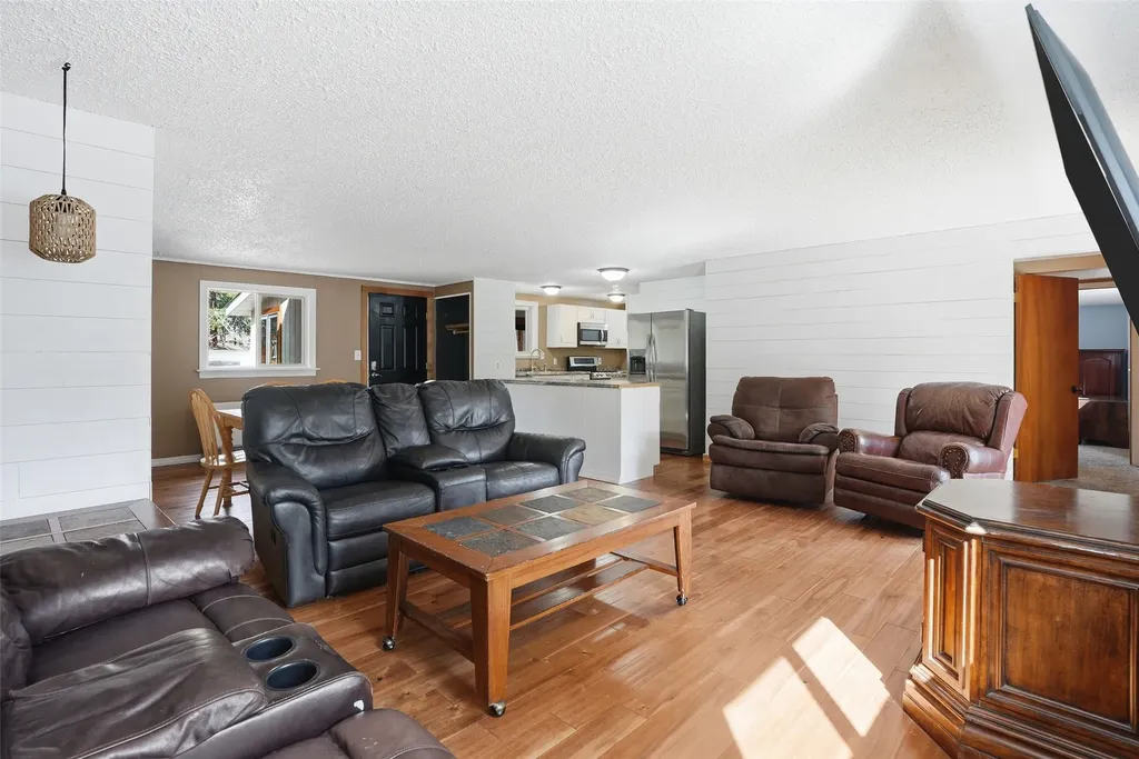 390 N Gold Creek Loop Hamilton MT 59840