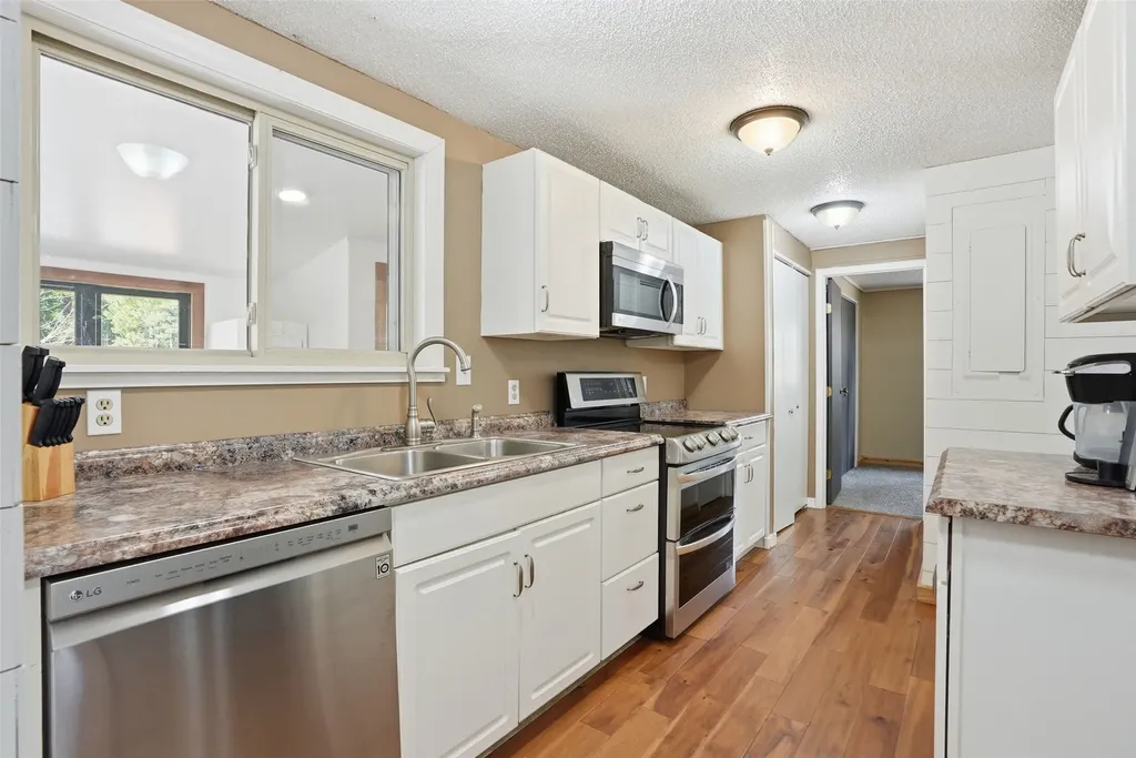 390 N Gold Creek Loop Hamilton MT 59840