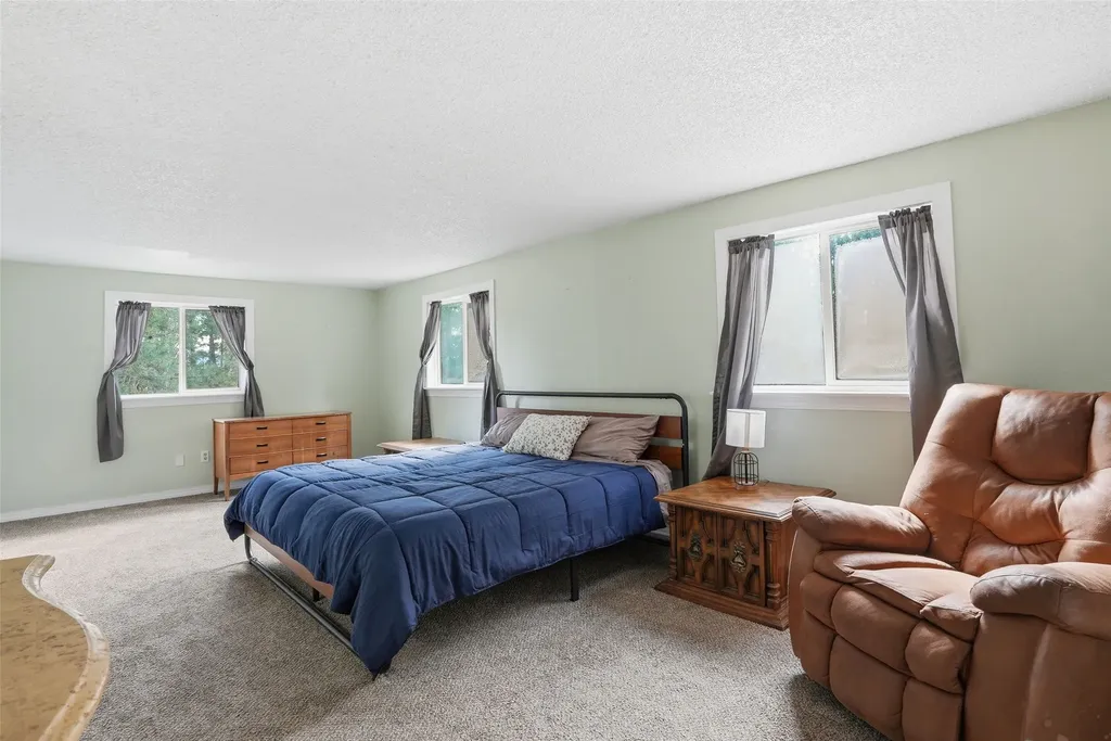 390 N Gold Creek Loop Hamilton MT 59840