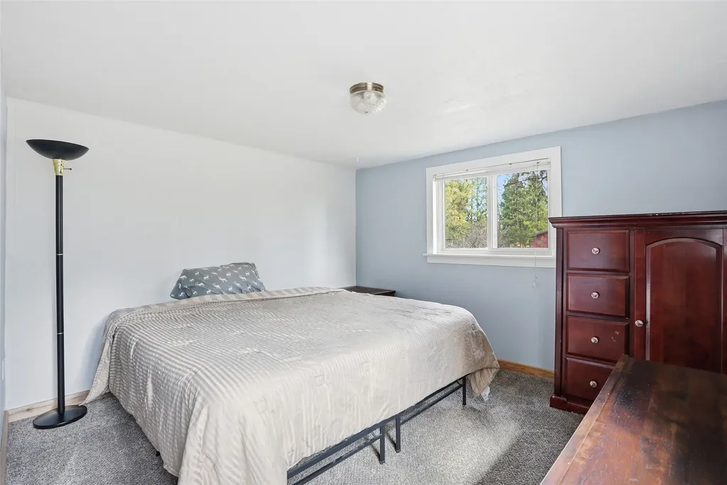 390 N Gold Creek Loop Hamilton MT 59840