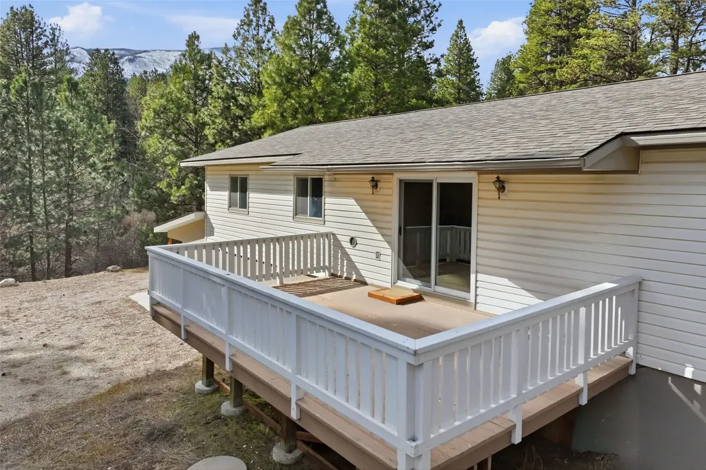 390 N Gold Creek Loop Hamilton MT 59840