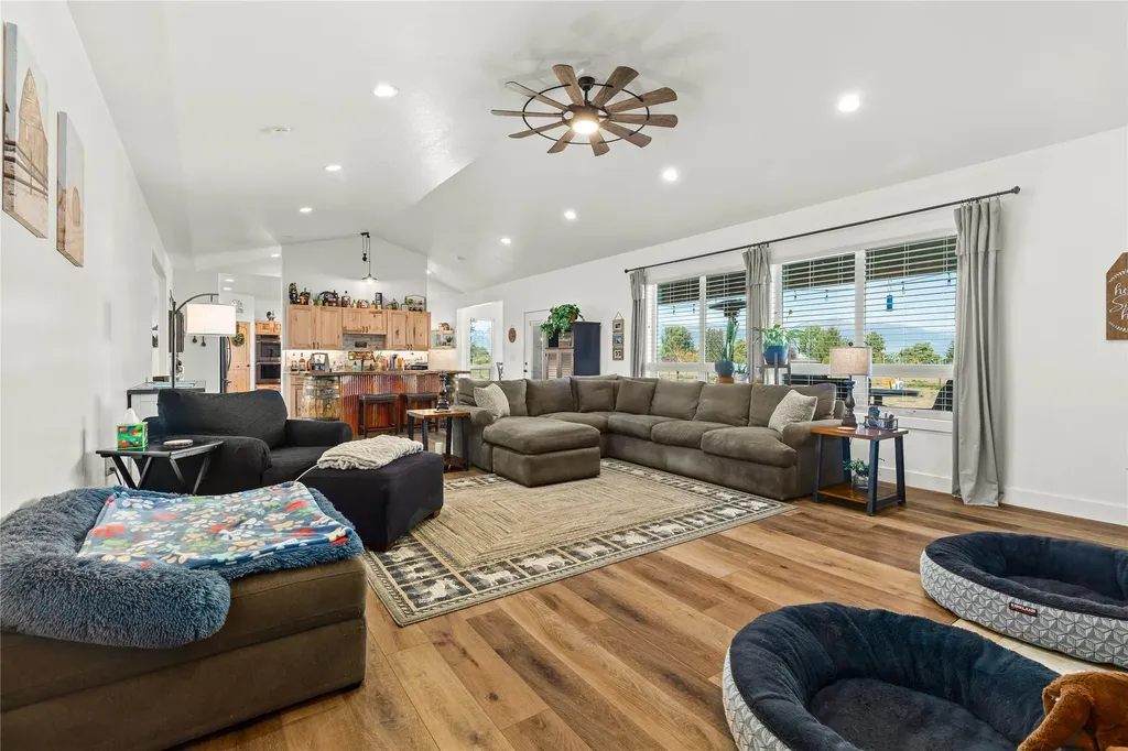 400 Cochell Way Corvallis MT 59828