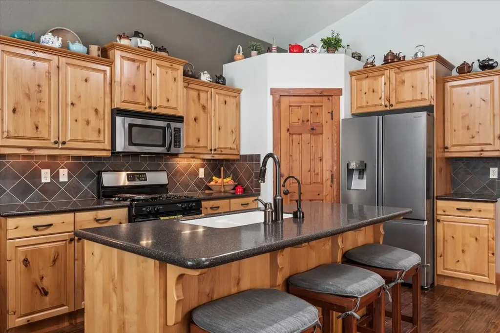 141 Oakmont Loop Columbia Falls MT 59912