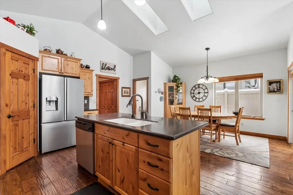 141 Oakmont Loop Columbia Falls MT 59912