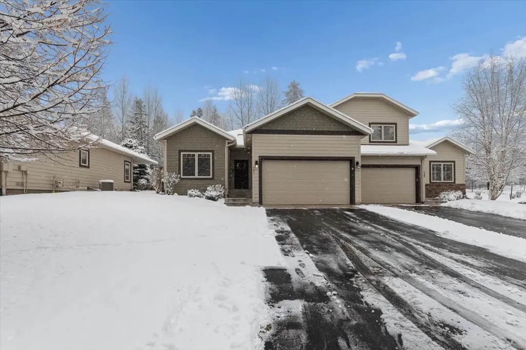 141 Oakmont Loop Columbia Falls MT 59912