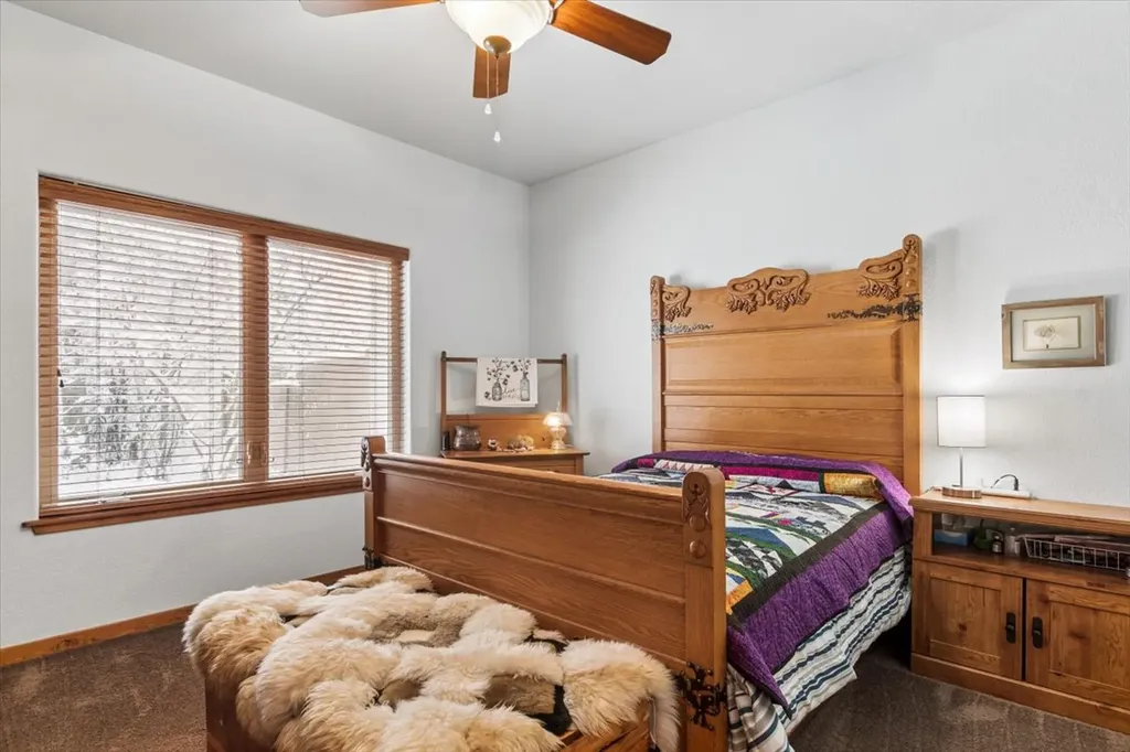 141 Oakmont Loop Columbia Falls MT 59912