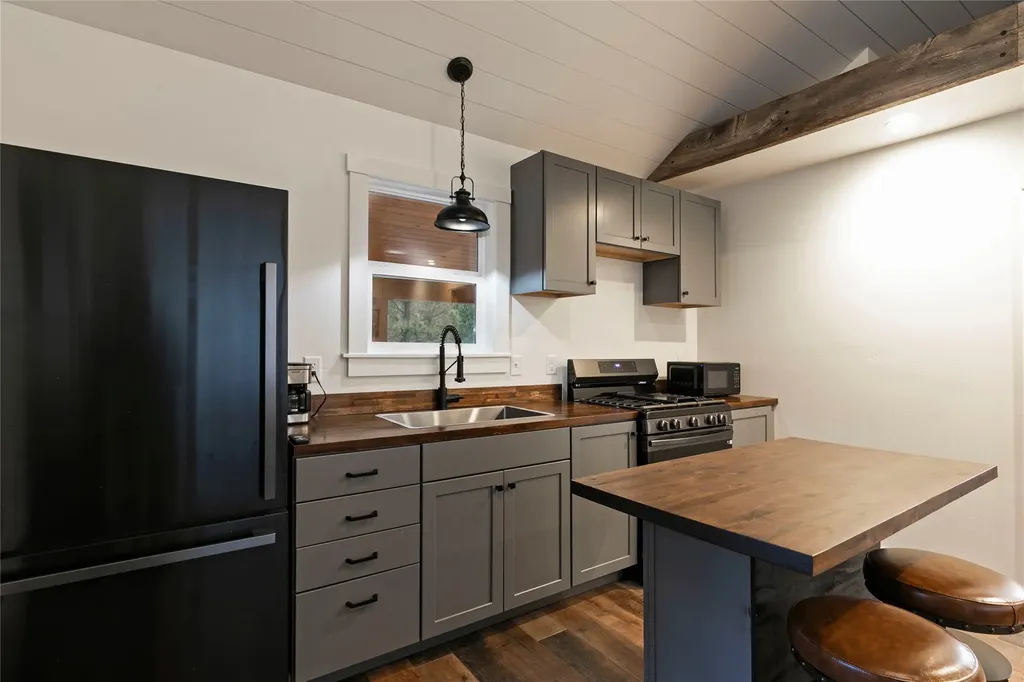 30260 Beavertail Road Clinton MT 59825