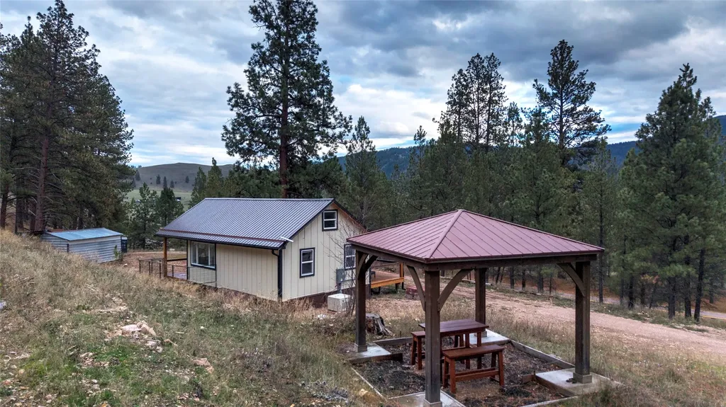 30260 Beavertail Road Clinton MT 59825