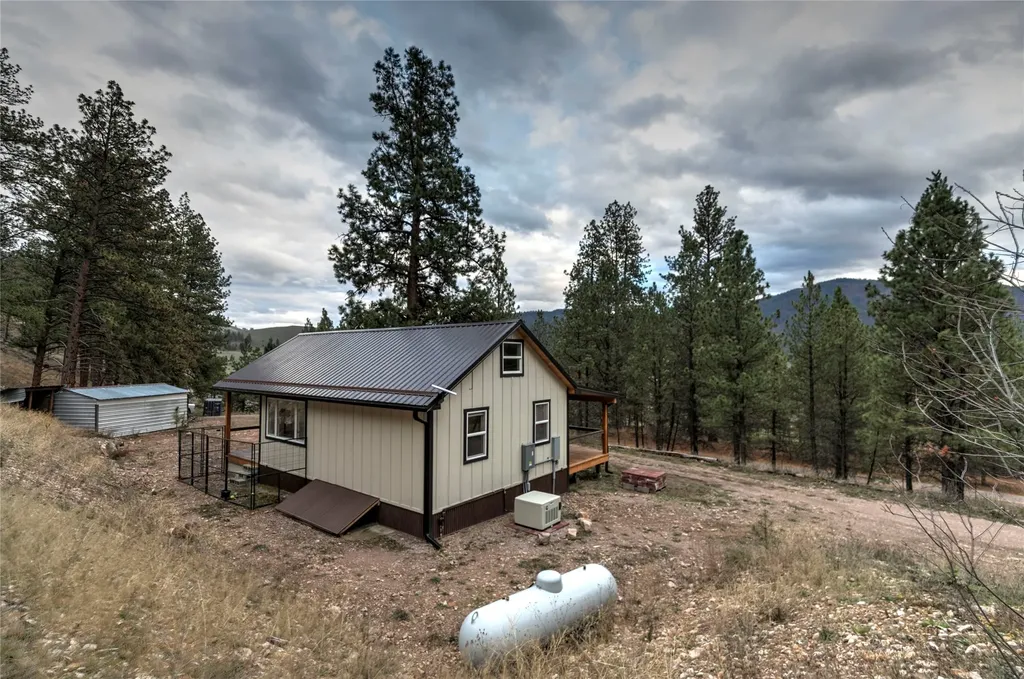 30260 Beavertail Road Clinton MT 59825