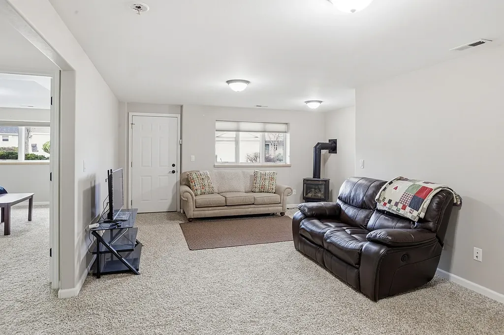 2702 Belt View Drive Helena MT 59601