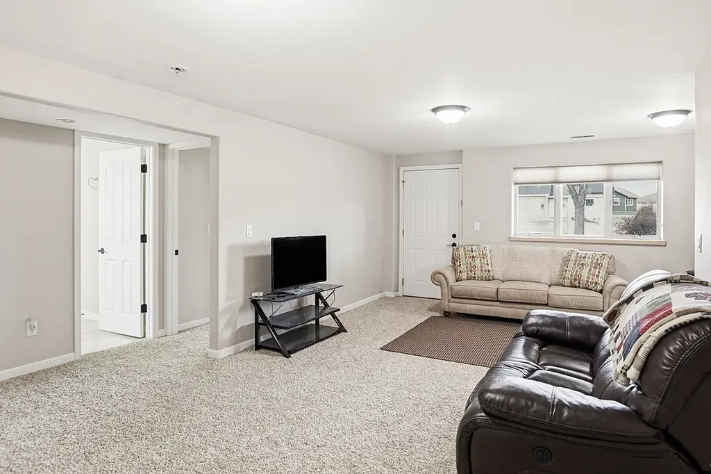 2702 Belt View Drive Helena MT 59601
